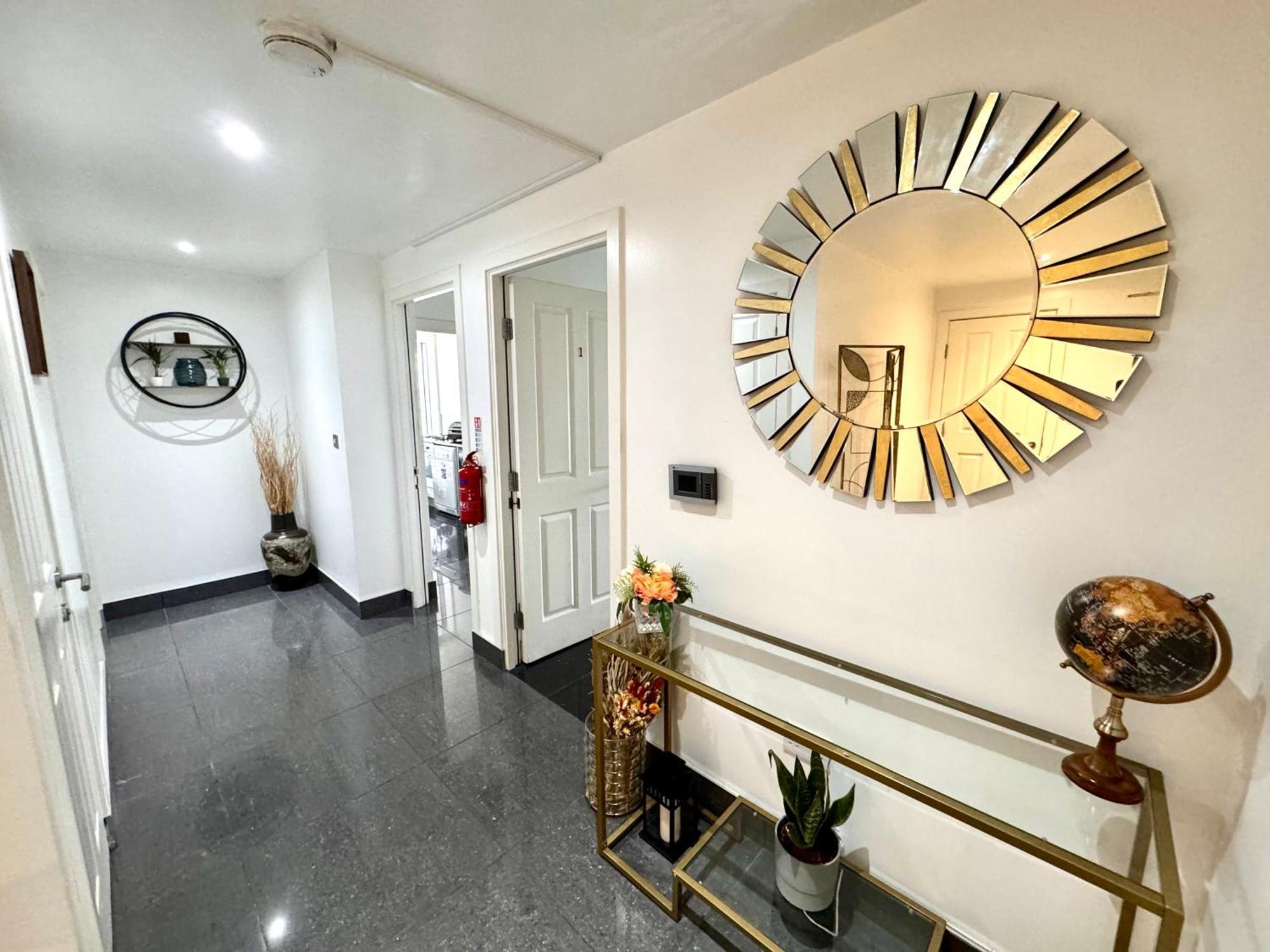 Ocean Park Apartments - Oceanfront - Free Parking And Fast Wifi Edinburgh Ngoại thất bức ảnh