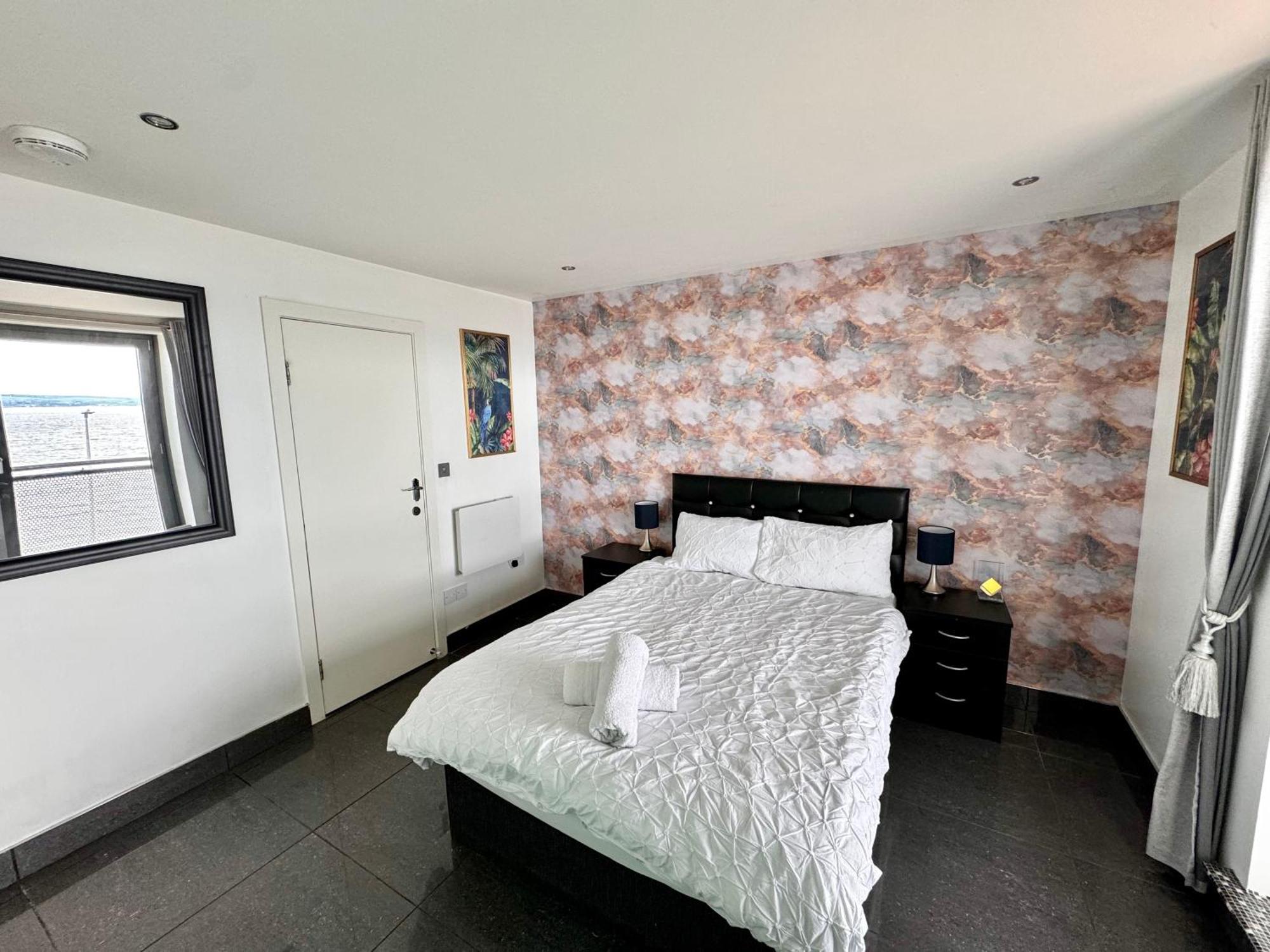 Ocean Park Apartments - Oceanfront - Free Parking And Fast Wifi Edinburgh Ngoại thất bức ảnh