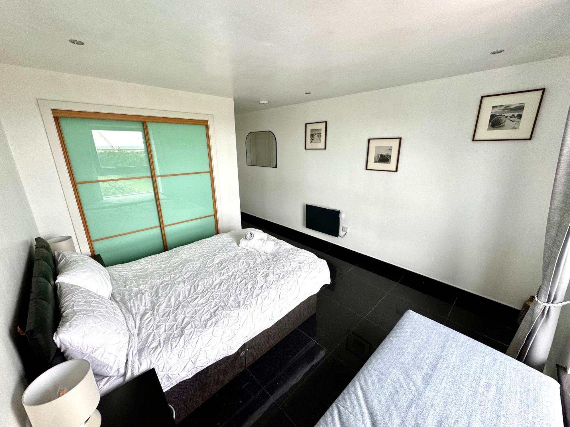 Ocean Park Apartments - Oceanfront - Free Parking And Fast Wifi Edinburgh Ngoại thất bức ảnh