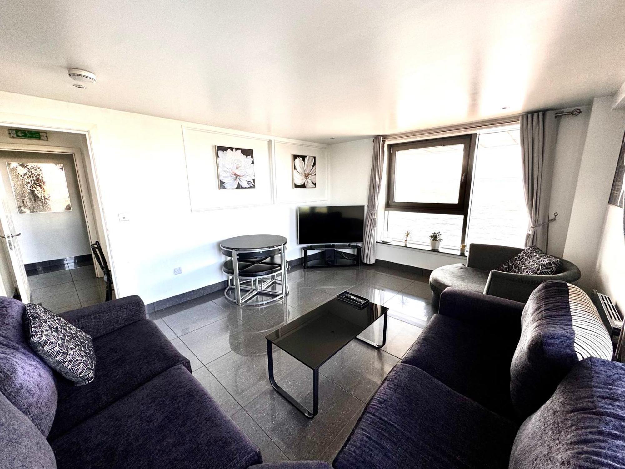 Ocean Park Apartments - Oceanfront - Free Parking And Fast Wifi Edinburgh Ngoại thất bức ảnh