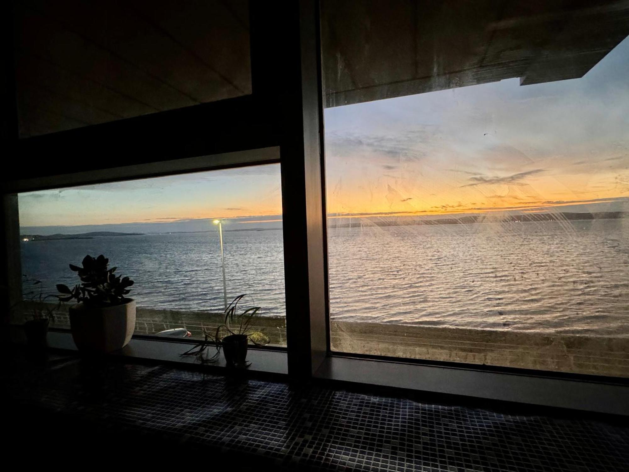 Ocean Park Apartments - Oceanfront - Free Parking And Fast Wifi Edinburgh Ngoại thất bức ảnh