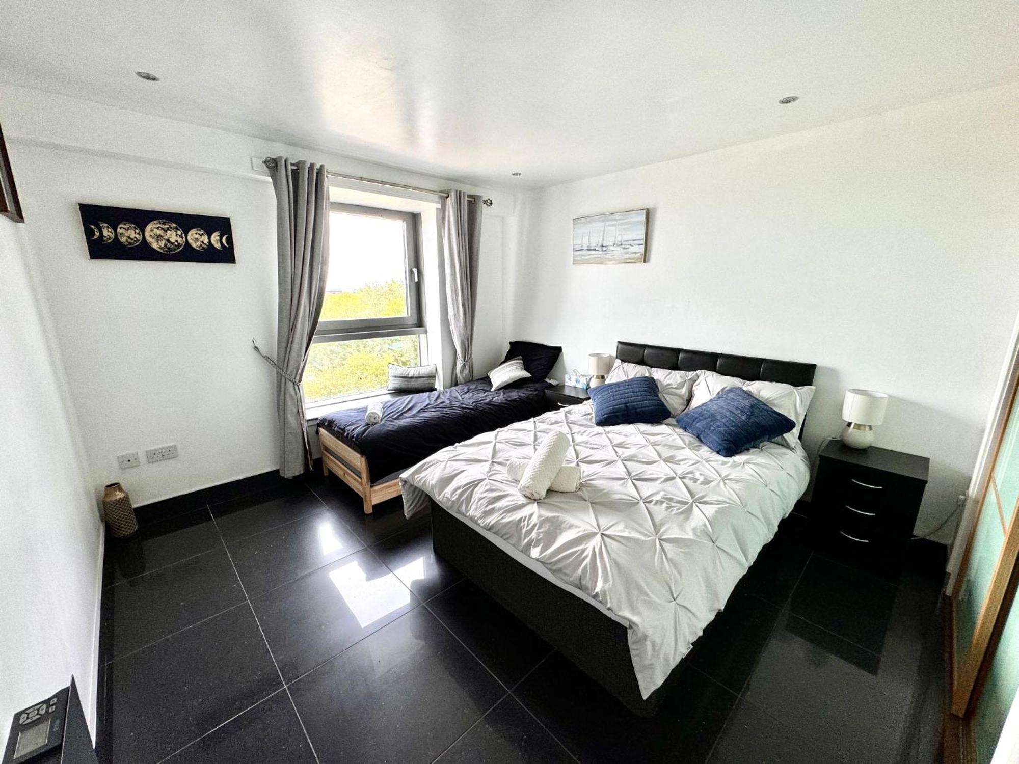 Ocean Park Apartments - Oceanfront - Free Parking And Fast Wifi Edinburgh Ngoại thất bức ảnh