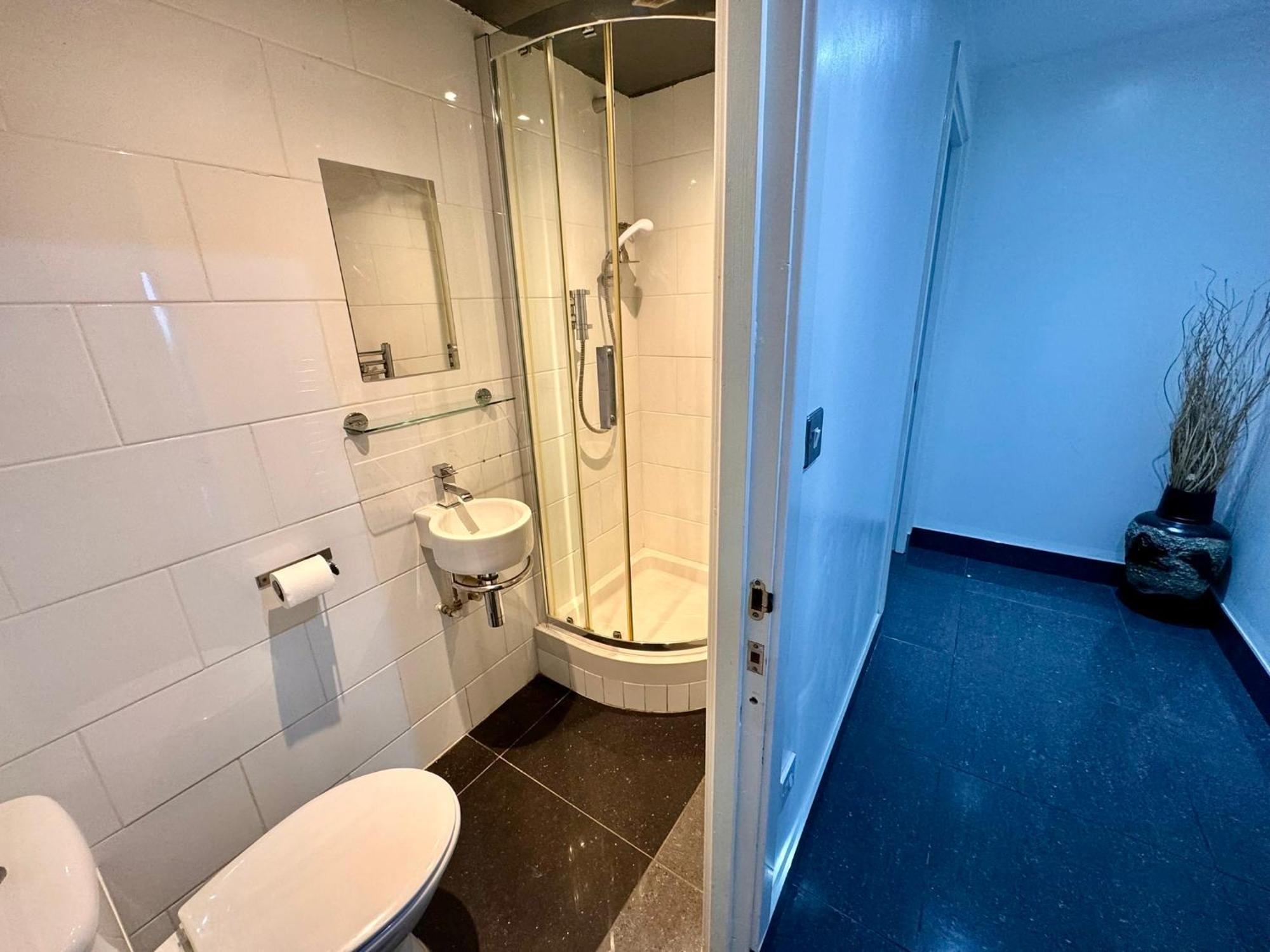 Ocean Park Apartments - Oceanfront - Free Parking And Fast Wifi Edinburgh Ngoại thất bức ảnh