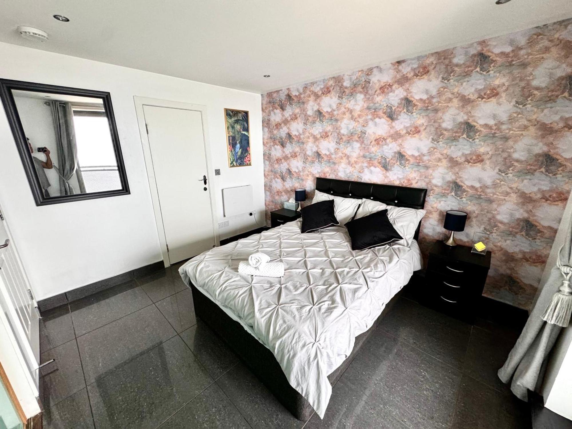 Ocean Park Apartments - Oceanfront - Free Parking And Fast Wifi Edinburgh Ngoại thất bức ảnh