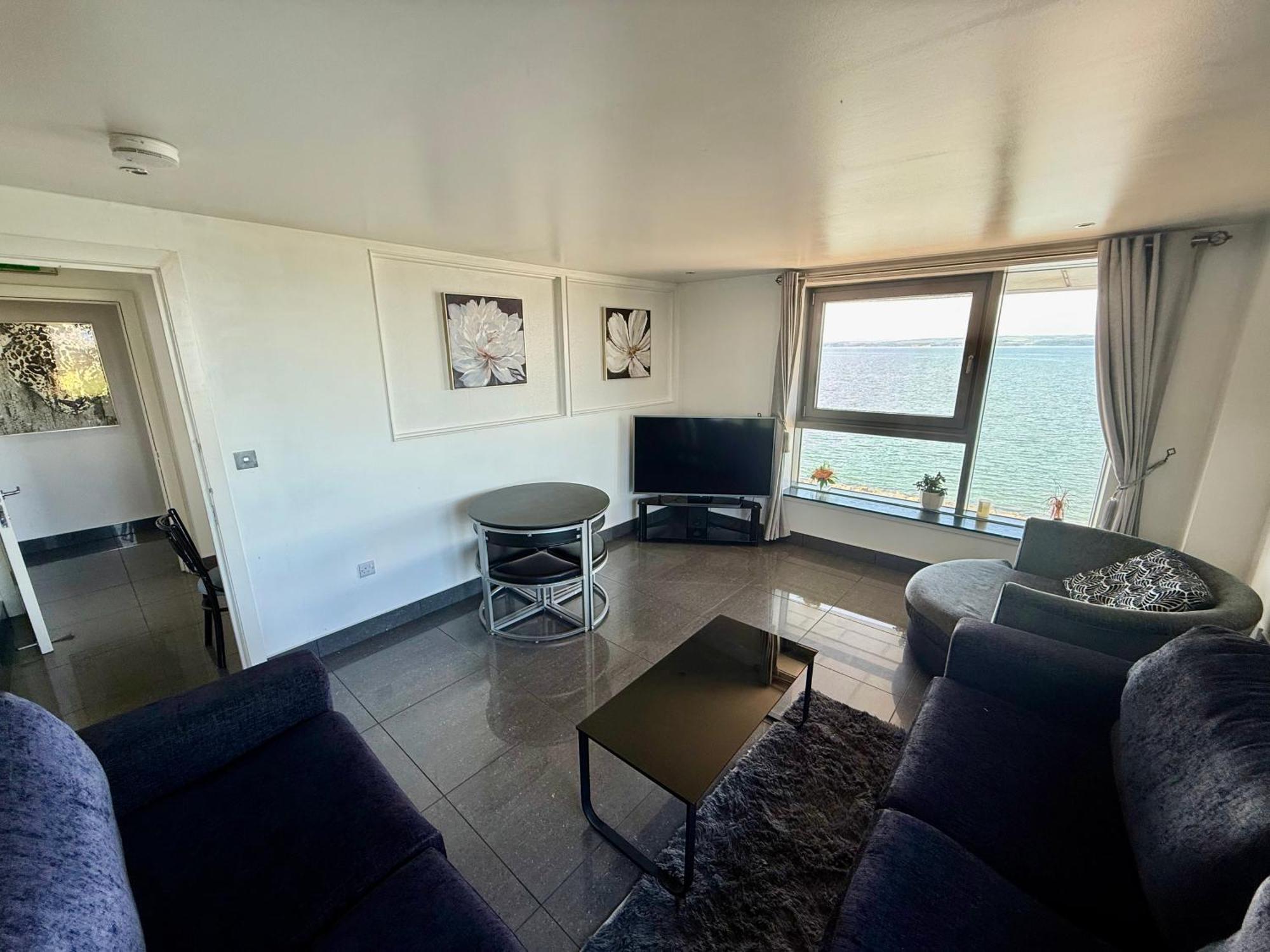 Ocean Park Apartments - Oceanfront - Free Parking And Fast Wifi Edinburgh Ngoại thất bức ảnh