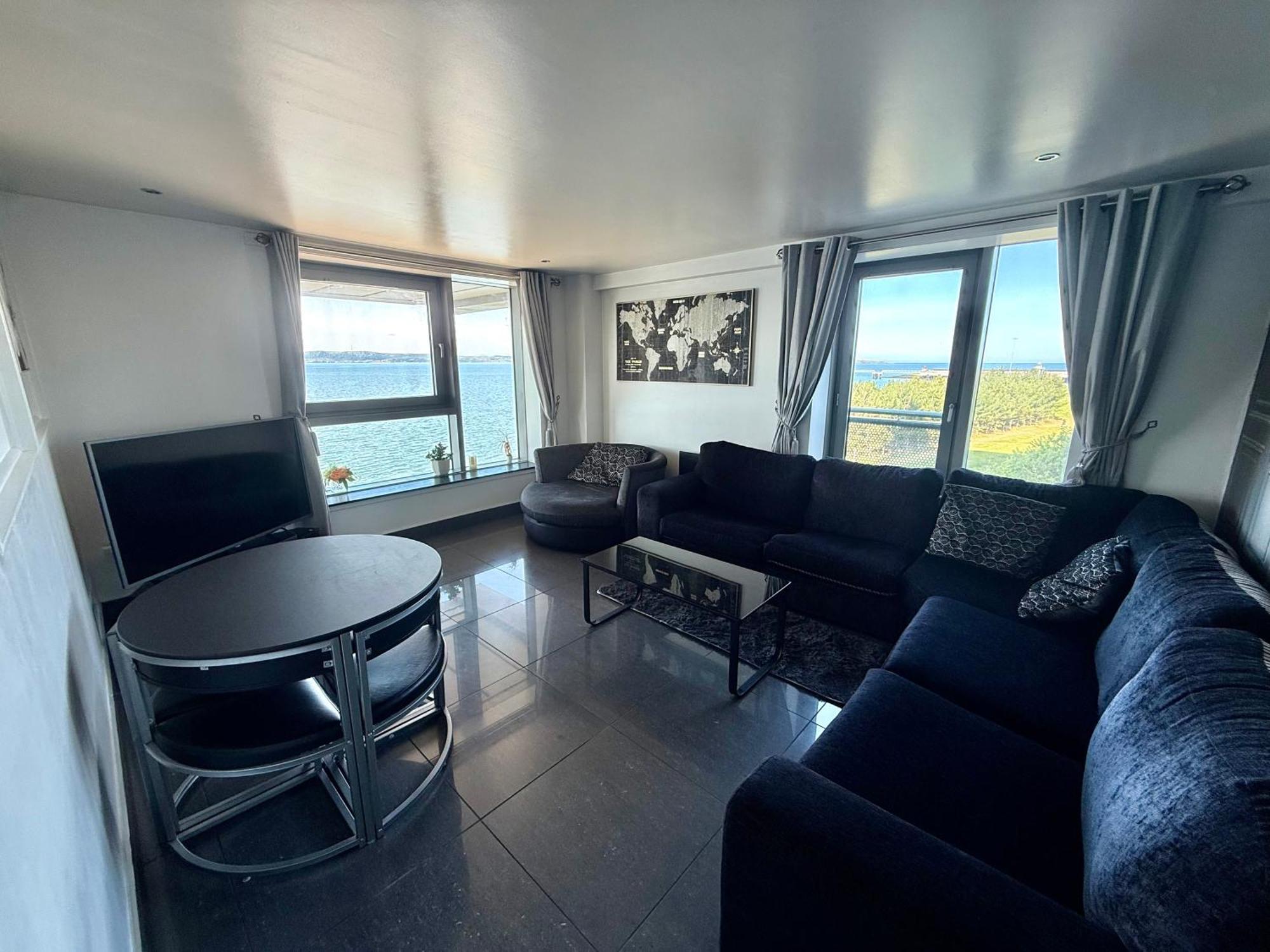 Ocean Park Apartments - Oceanfront - Free Parking And Fast Wifi Edinburgh Ngoại thất bức ảnh